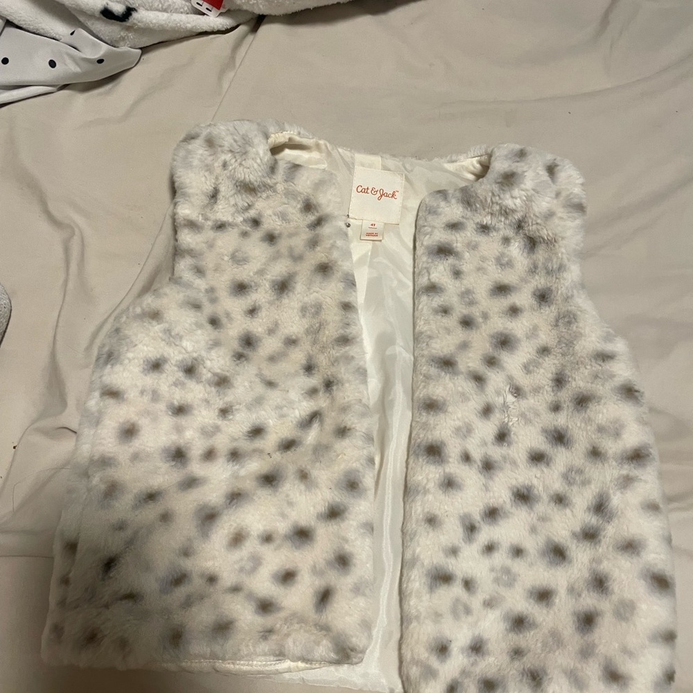 Cat & jack size 4t kids vest